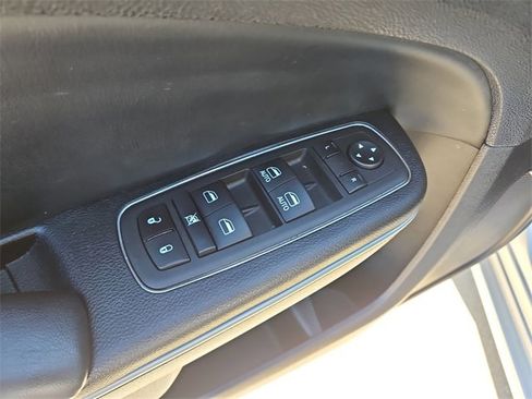Used 2023 Chrysler 300 S image 24