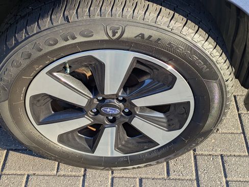 Used 2018 Subaru Forester 2.5i Premium w/ All-Weather Package image 13