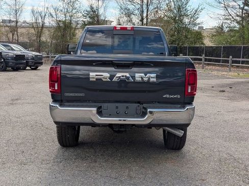 New 2026 RAM 2500 Big Horn AWD/4WD image 4