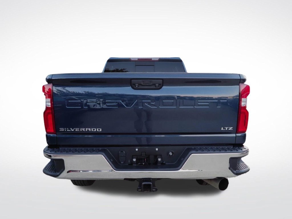 Certified 2022 Chevrolet Silverado 2500 LTZ w/ LTZ Convenience Package AWD/4WD image 6