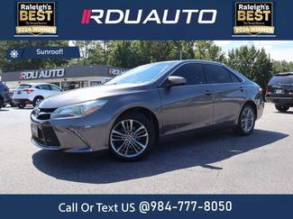 Used 2015 Toyota Camry SE image 1