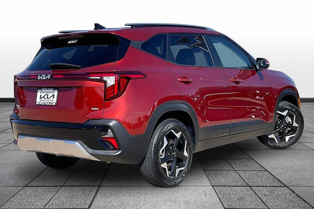 Used 2026 Kia Seltos S AWD/4WD image 13