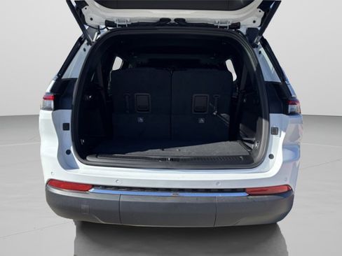 New 2025 Jeep Grand Cherokee L Laredo w/ Luxury Tech Group I image 10