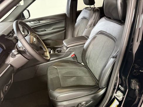 New 2025 Jeep Grand Cherokee Altitude AWD/4WD image 12