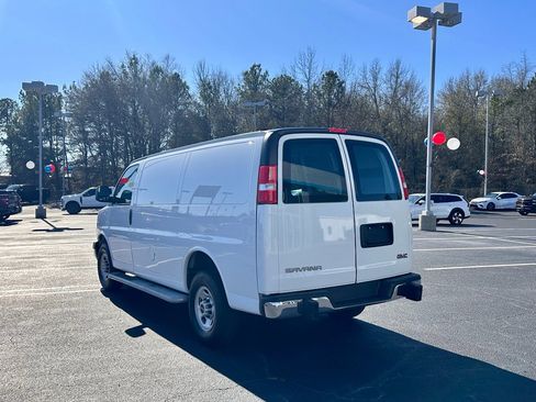 Used 2024 GMC Savana 2500 w/ Driver Convenience Package image 7