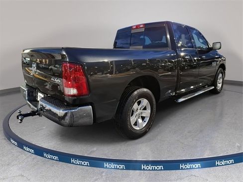 Used 2017 RAM 1500 Classic SLT image 6