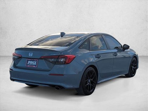 Used 2023 Honda Civic Sport image 5