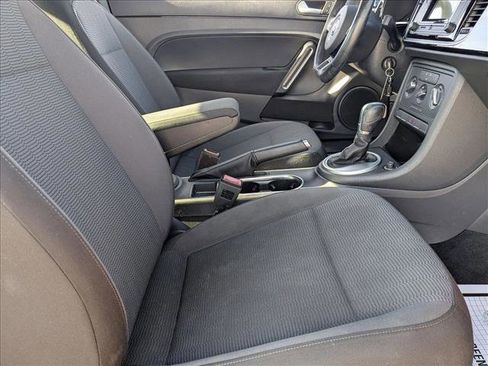 Used 2016 Volkswagen Beetle 1.8T S image 18