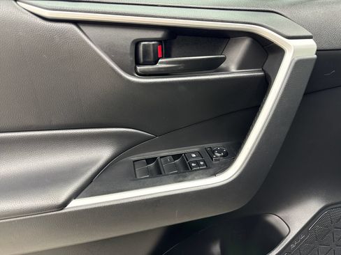 Used 2023 Toyota RAV4 LE FWD image 35
