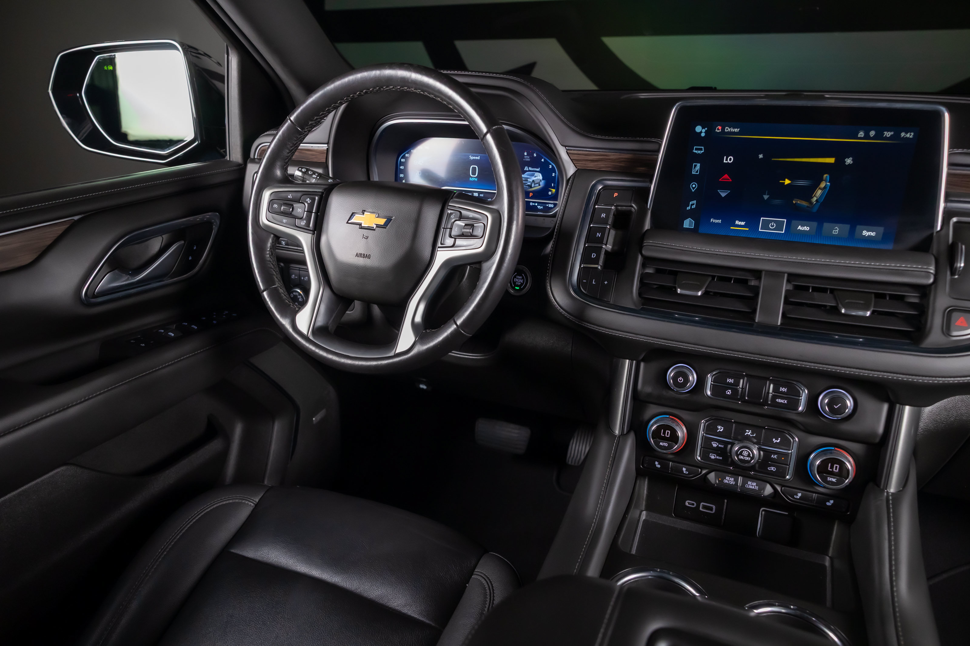 Used 2022 Chevrolet Tahoe LT w/ Luxury Package RWD image 7