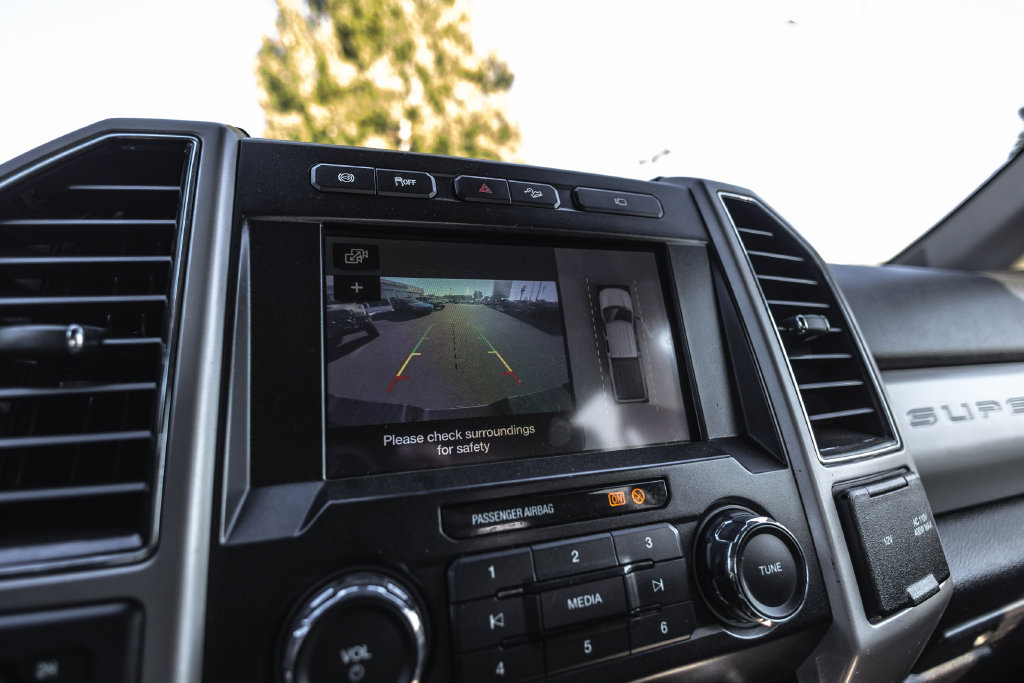 Used 2019 Ford F350 Lariat AWD/4WD image 12