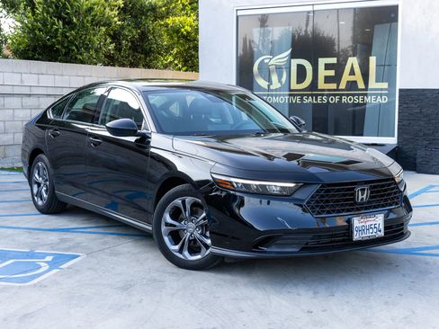 Used 2023 Honda Accord EX image 2