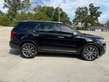 Used 2016 Ford Explorer Platinum image 2