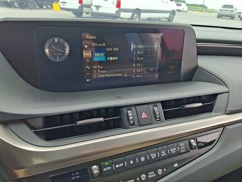 Used 2020 Lexus ES 350 w/ Premium Package FWD image 17