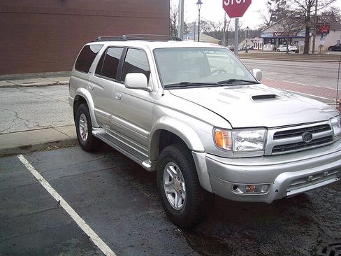 Used 1999 Toyota 4Runner Limited image 1