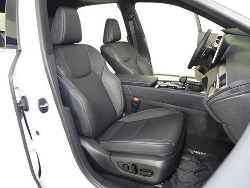 Used 2025 Lexus RX 350 AWD/4WD image 19