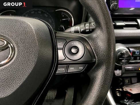 Used 2023 Toyota RAV4 XLE w/ Convenience Package image 25