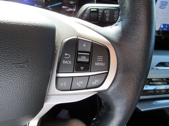 Used 2022 Ford Explorer XLT w/ Equipment Group 202A AWD/4WD image 30