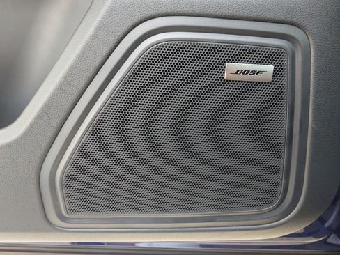 New 2026 Porsche Macan image 14