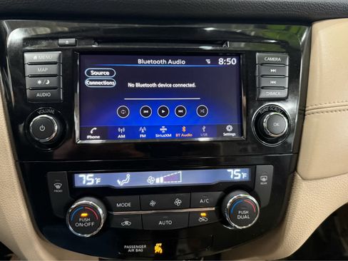 Used 2020 Nissan Rogue SL image 15