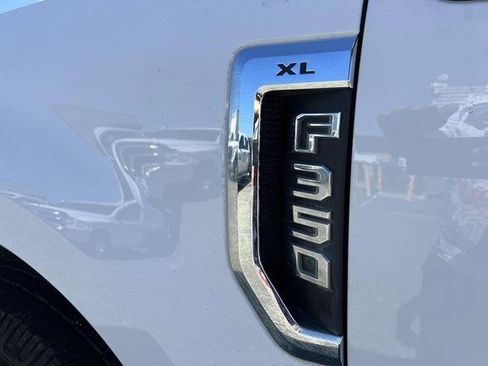 Used 2019 Ford F350 XL w/ Power Equipment Group image 43