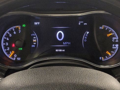 Used 2018 Jeep Grand Cherokee Overland AWD/4WD image 23