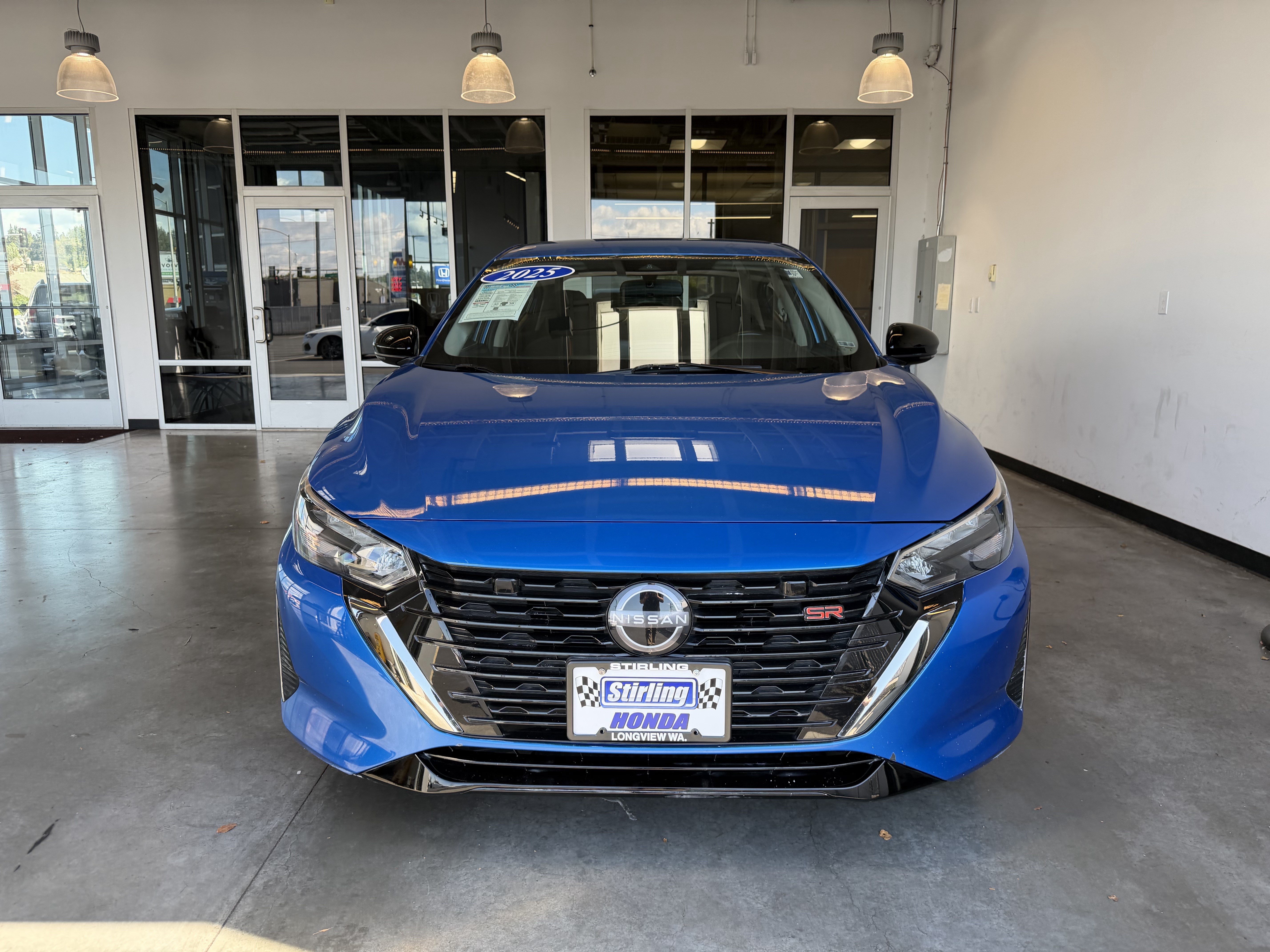 Used 2025 Nissan Sentra SR FWD image 6
