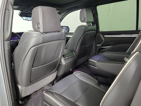 Certified 2026 Cadillac Escalade Luxury w/ Touring Package AWD/4WD image 13
