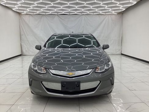 Used 2017 Chevrolet Volt LT w/ Comfort Package image 5