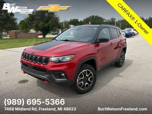Used 2026 Jeep Compass Trailhawk w/ Sun, Sound & Navigation Group AWD/4WD image 1