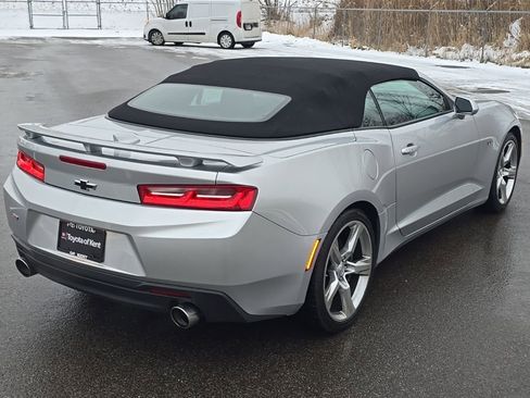 Used 2017 Chevrolet Camaro SS image 8