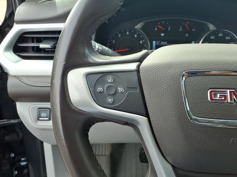 Used 2019 GMC Acadia SLT w/ LPO, Floor Liner Package image 11