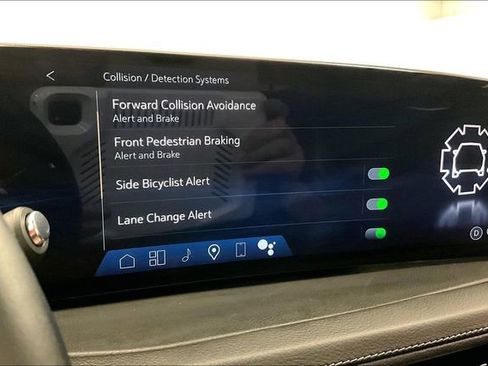 Used 2024 Cadillac XT4 Premium Luxury FWD image 36