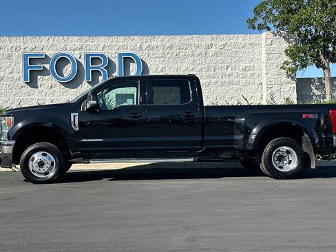 Used 2022 Ford F350 Lariat w/ Lariat Ultimate Package image 7
