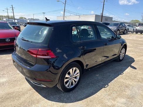 Used 2021 Volkswagen Golf 4-Door FWD image 3