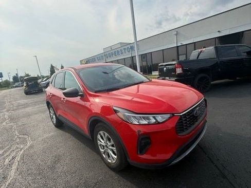 Used 2024 Ford Escape Active FWD image 2