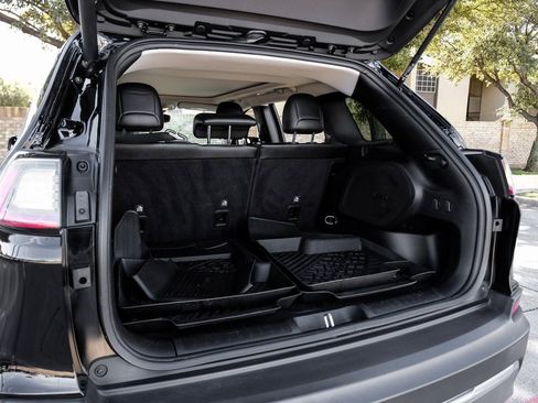 Used 2022 Jeep Cherokee Limited image 65