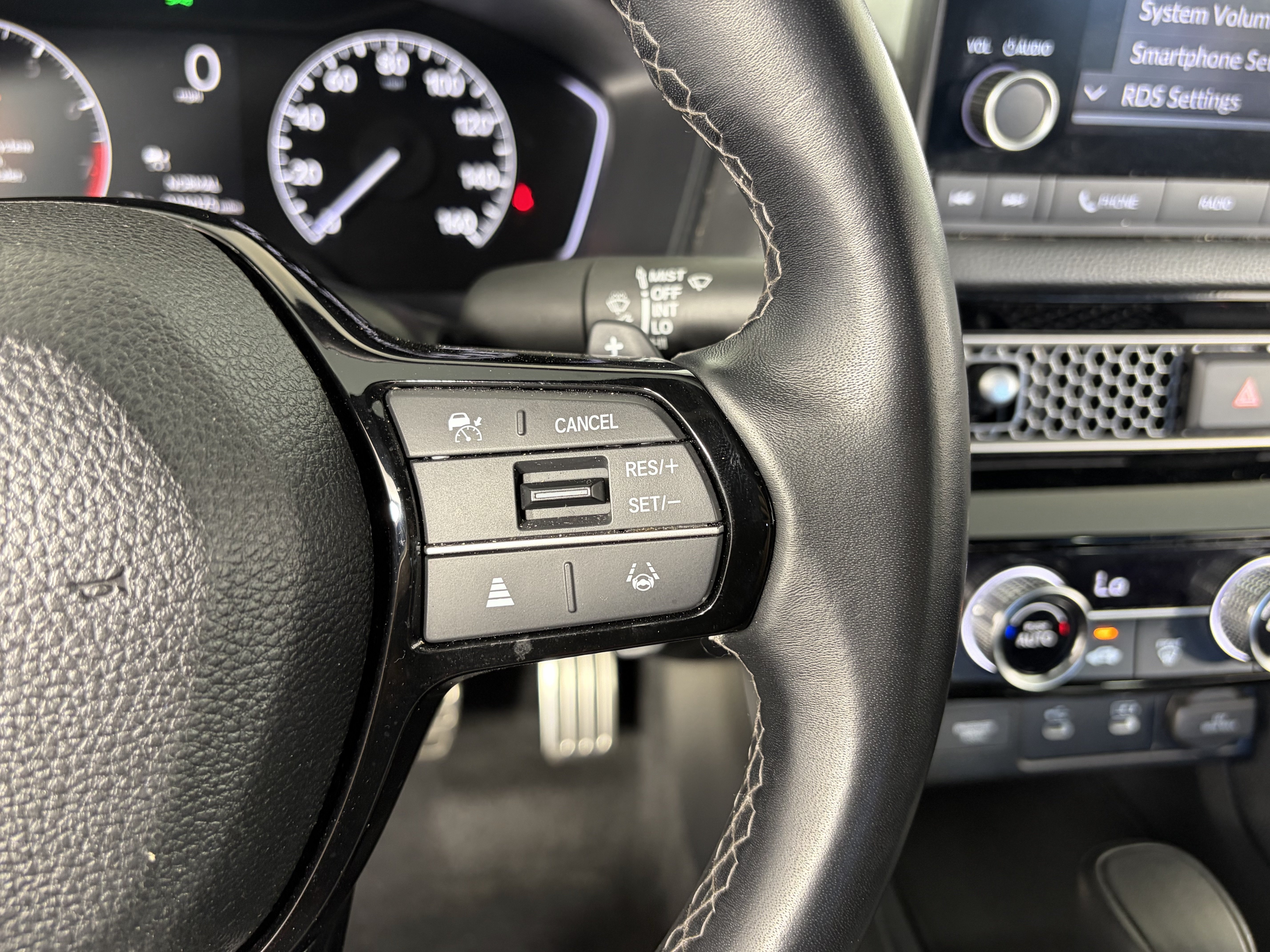 Used 2025 Honda Civic Sport image 28