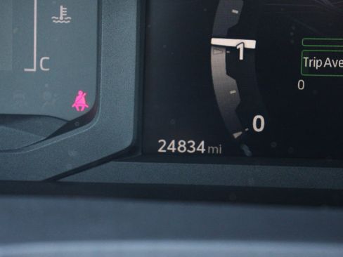 Certified 2024 Toyota Tacoma SR5 image 28