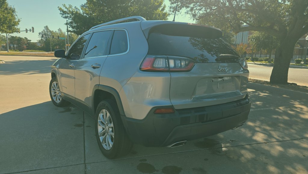 Used 2019 Jeep Cherokee Latitude w/ Popular Appearance Group FWD image 13