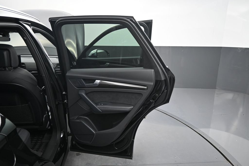 Used 2022 Audi SQ5 Premium Plus AWD/4WD image 31