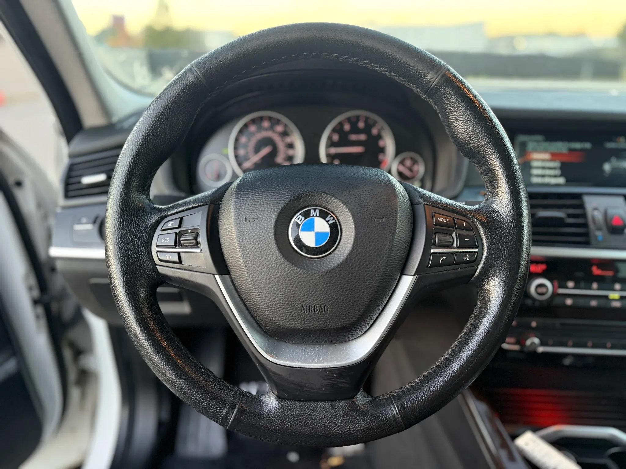 Used 2017 BMW X3 xDrive28i AWD/4WD image 25