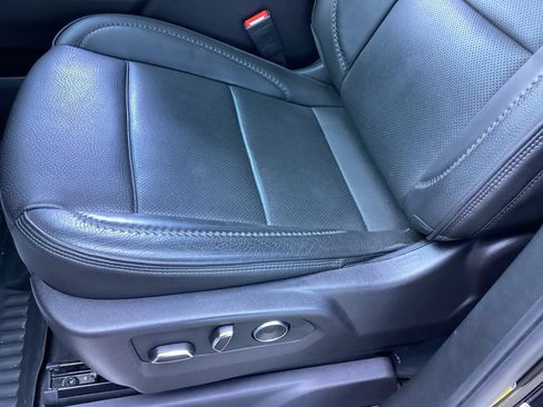 Used 2024 GMC Sierra 1500 Denali w/ Denali Reserve Package image 13