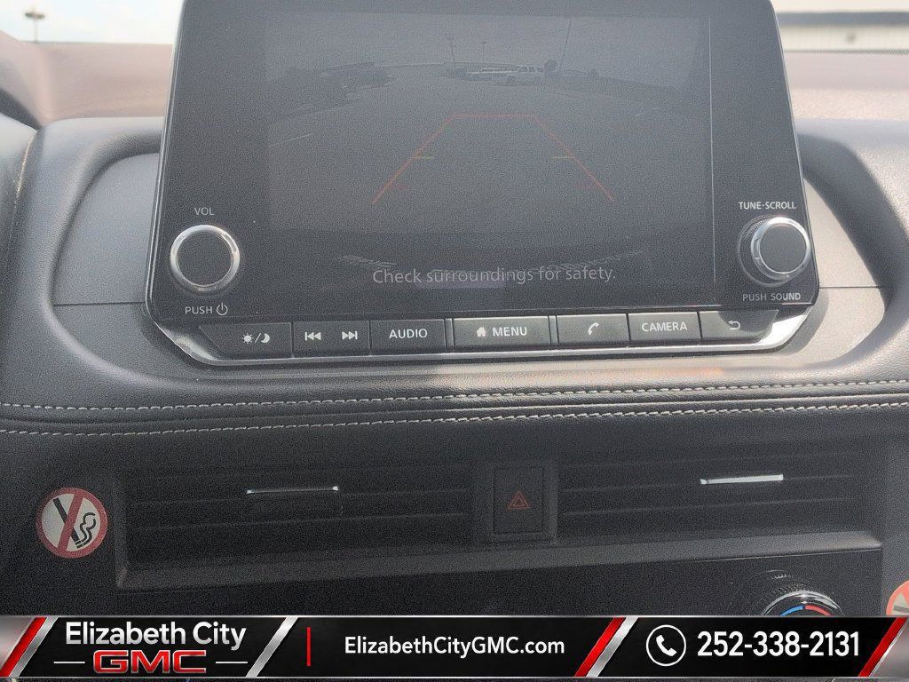 Used 2023 Nissan Rogue SV AWD/4WD image 12