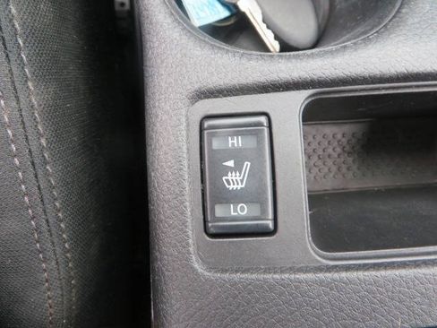 Used 2020 Nissan Rogue SV AWD/4WD image 23