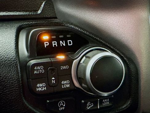 Used 2019 RAM 1500 Big Horn image 17