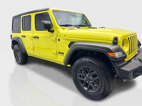 Used 2024 Jeep Wrangler Sport S image 12