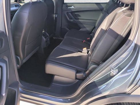 Used 2020 Volkswagen Tiguan SE R-Line FWD image 19