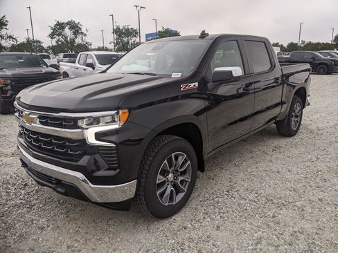 New 2026 Chevrolet Silverado 1500 LT image 3