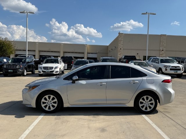 Used 2024 Toyota Corolla LE FWD image 10